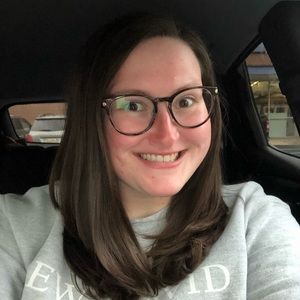 Meet your Posher, Alyssa